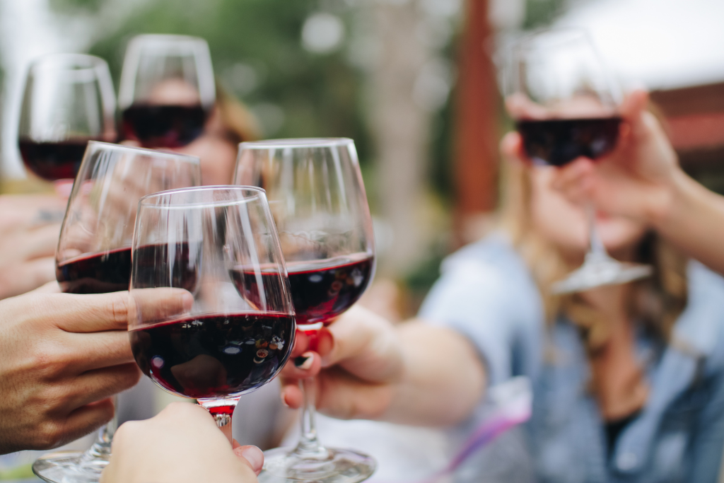 wine glasses images